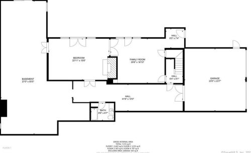 98 Ryefield Rd, Middletown CT  06457-5700 exterior