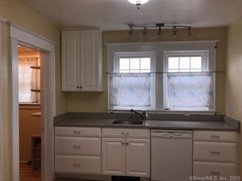 68 Palmer Ave, Stamford CT  06902-5310 exterior