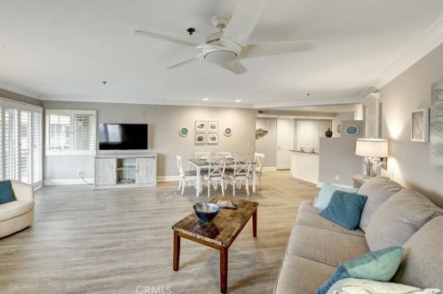 410 Lake St, Huntington Beach, CA 92648-5806
