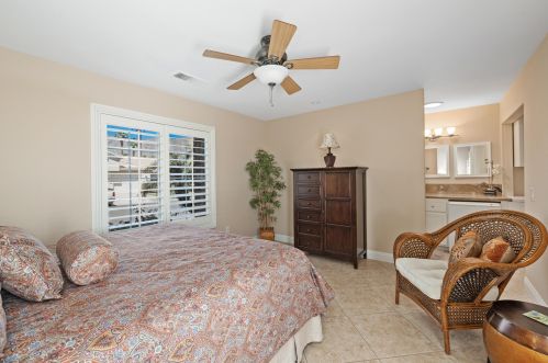 47850 Via Nice, La Quinta CA  92253-2159 exterior