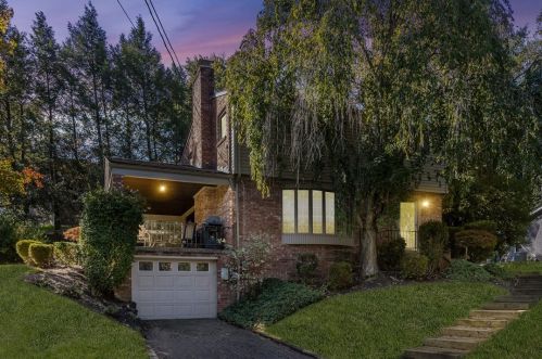 138 Bleil Dr, Glenshaw, PA 15116-1410