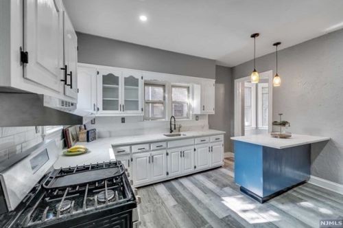 411 William St, East Orange, NJ 07017-3509