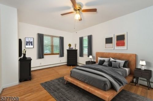 236 Dupont Ave, Hopatcong, NJ 07843-1761