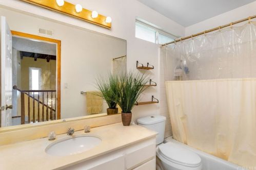 2422 Chapman St, Lomita CA  90717-2311 exterior