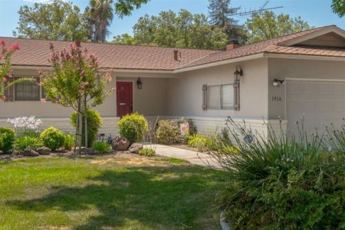 1916 Kienitz Ave, Modesto, CA 95355-3225