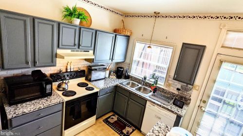 4102 Brookside Ct, Molino PA  17961-9315 exterior