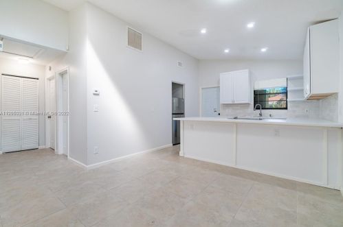 8744 Sol Ter, West Palm Beach, FL 33403-1667