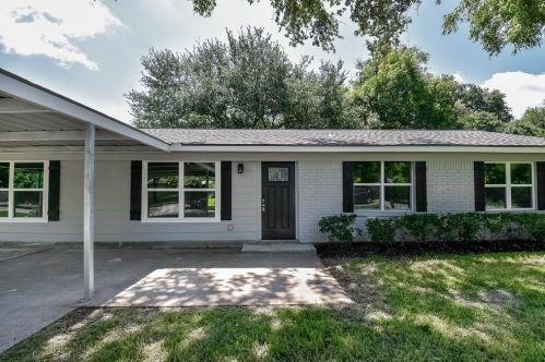 2110 Grayson St, Dinsmore, TX 77488-2942