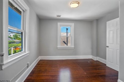 551 Leo St, Industrial Hillside NJ  07205-1726 exterior