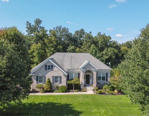 74 Vista Way, Bloomfield, CT 06002-5013