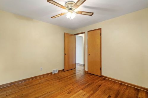 425 Fisher St, Pittsburgh PA 15210-3005 exterior