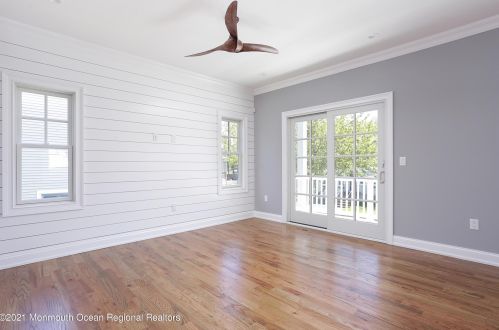 1 Meadowbrook Ave, Locust NJ  07760-1722 exterior