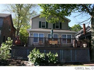 71 Lakeshore Rd, Port Ontario, NY 13142-2275