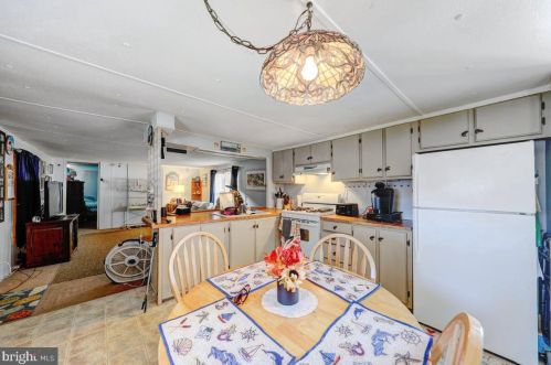 33520 Daisy St, Lewes DE  19958-5322 exterior