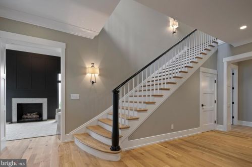 1011 Kent Rd, Wilmington, DE 19807-2820