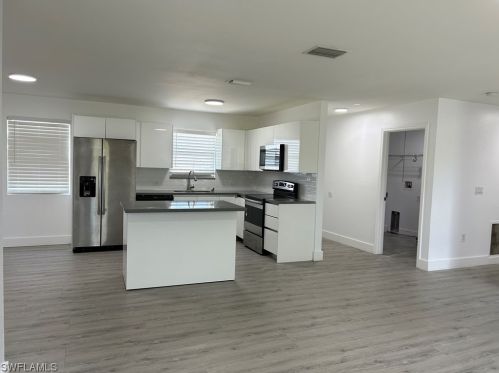 2131 28th St, Cape Coral FL  33914-3953 exterior