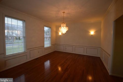 111 Country Ln, Lansdale, PA 19446-1656