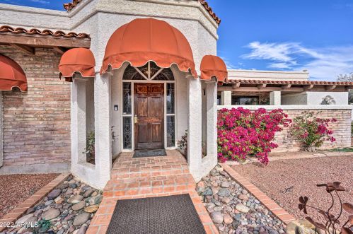 4414 Lincoln Dr, Scottsdale AZ  85253-4020 exterior