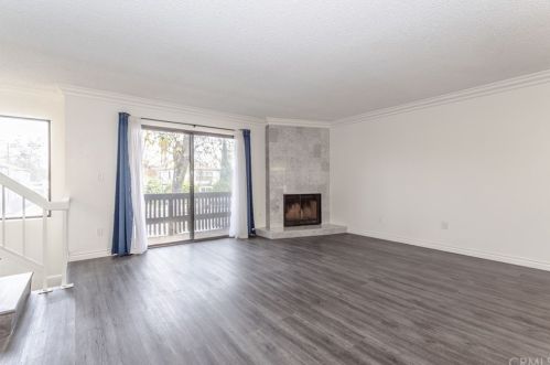 11542 Burbank Blvd, North Hollywood, CA 91601-2324