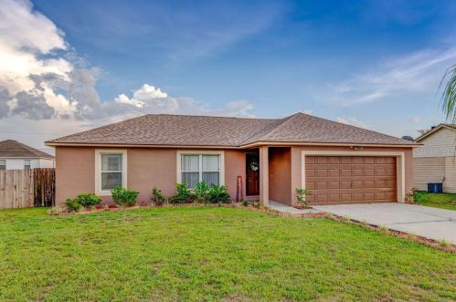 2925 Chalmer St, Deltona, FL 32738-1372