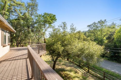 19113 Cherry Creek Rd, Grass Valley CA  95949-9031 exterior