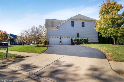 5312 Kernstown Ct, Haymarket VA  20169-4504 exterior