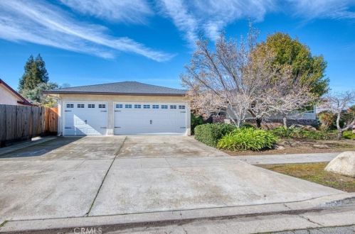 3095 Warner Ave, Fresno, CA 93710-4954