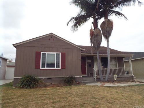 3632 Camerino St, Lakewood, CA 90712-1429
