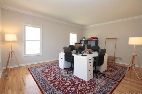 86 Blanket Mdw Rd, Upper Stepney CT 06468-1095 exterior