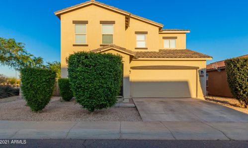 2215 99th Ln, Tolleson, AZ 85353-5646