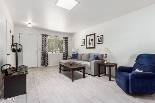10428 Deanne Dr, Sun City, AZ 85351-4410
