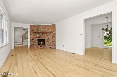 47 River St, New Canaan CT  06840-4232 exterior