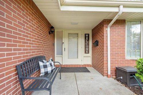118 Queens Ct, Pittsburgh, PA 15237-2043