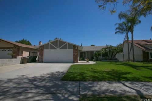 1676 Randall Ave, Colton, CA 92324-1148