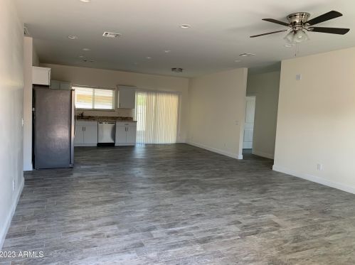 530 Eva St, Phoenix AZ  85020-2529 exterior