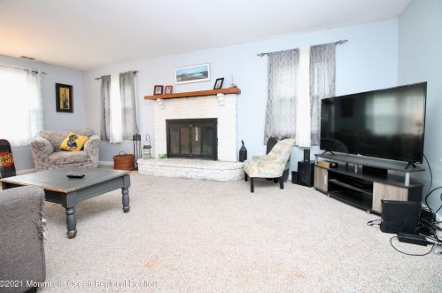 111 Princess Anne Dr, East Freehold NJ  07728-3066 exterior