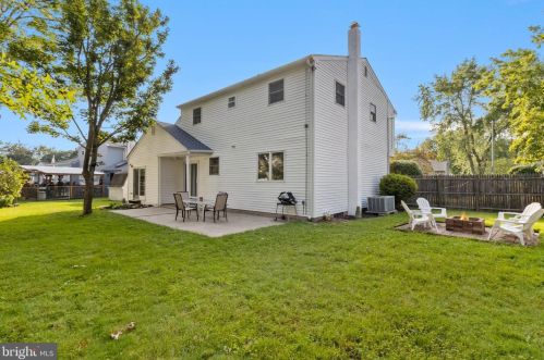532 Ehret Rd, Fairless Hills, PA 19030-3612