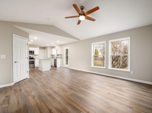 231 Stonemast Loop, Pataskala OH  43062-7322 exterior