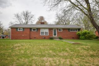 1208 Lincoln St, Tullahoma, TN 37388-4175