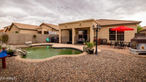 10024 Raymond St, Tolleson, AZ 85353-4113