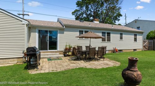 3722 River Rd, Point Pleasant Beach NJ  08742-2051 exterior