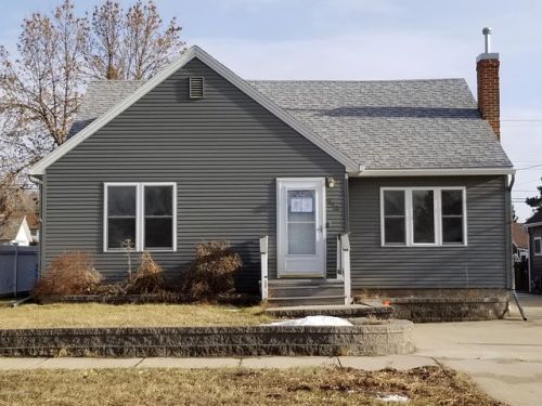 514 1st Ave, Dickinson ND  58601-3204 exterior