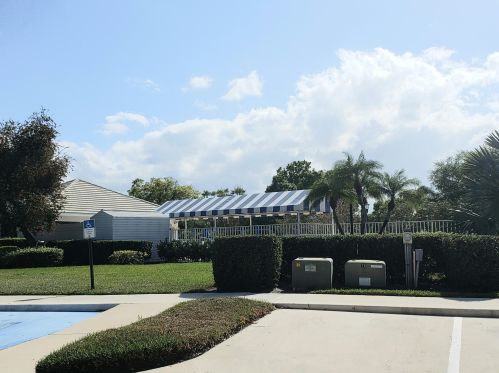 1235 Sun Terrace Cir, Fort Pierce FL  34986-1804 exterior