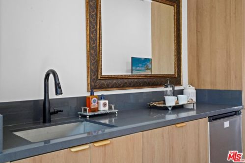 4552 Ethel Ave, North Hollywood CA  91605-4703 exterior