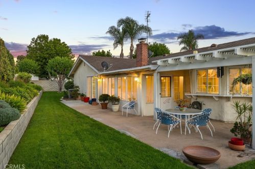 425 Winston Way, Upland CA  91786-2323 exterior