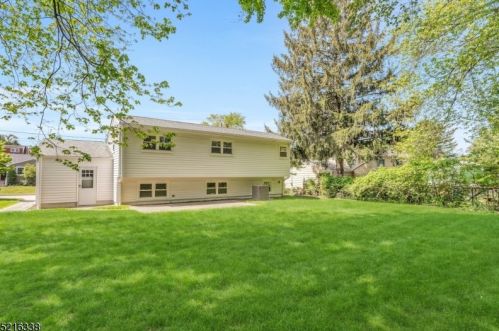 37 Stewart Ave, West Paterson NJ  07424-1843 exterior