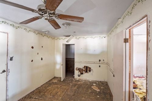 5041 Avenue, Lancaster CA  93534-7428 exterior