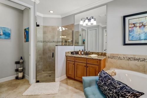 2982 Aviamar Cir, Naples FL  34114-9564 exterior