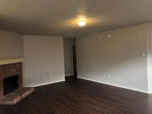 3025 Coolwood Ln, Rockwall, TX 75032-7404