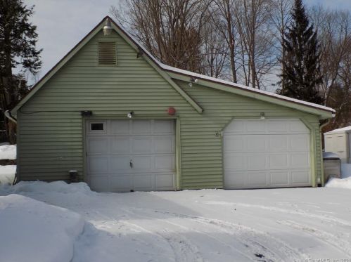 175 Moody St, Bristol, CT 06010-4444
